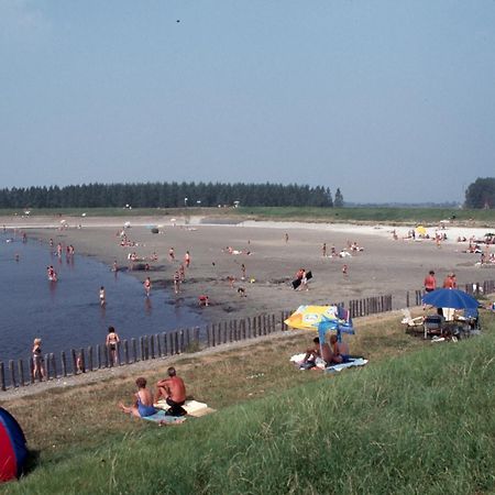 Luxe Recreatie Bungalow No 10 Scherpenisse Kültér fotó